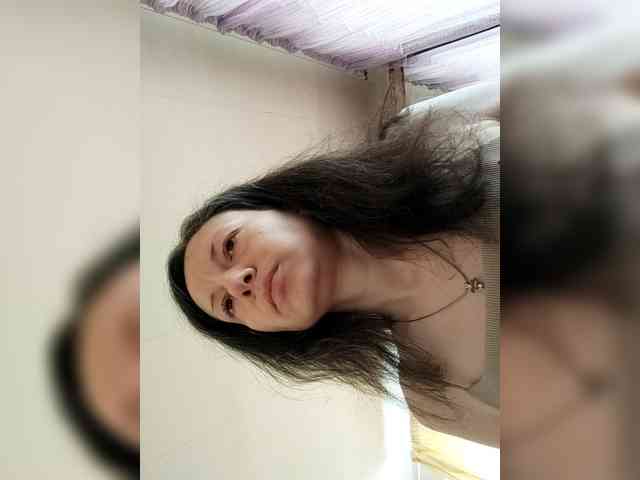 Viviennn webcam