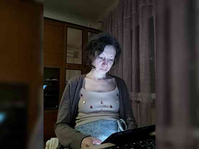 Viviennn webcam