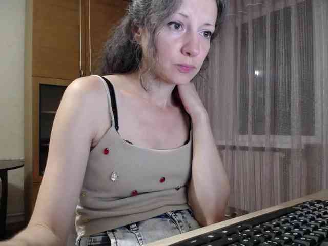 Millie webcam