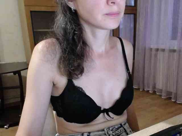 Millie webcam