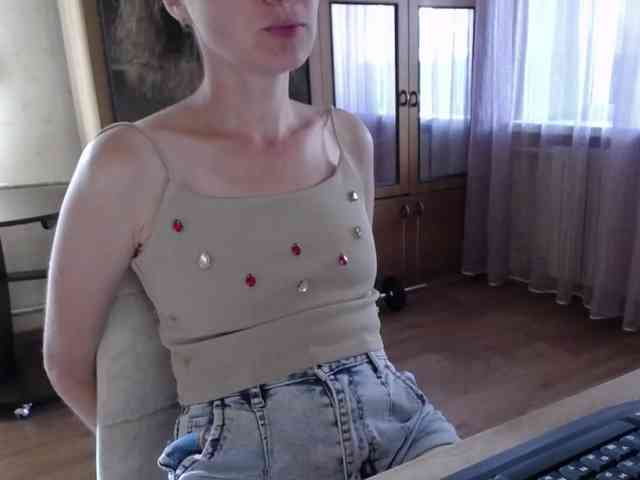 Millie webcam