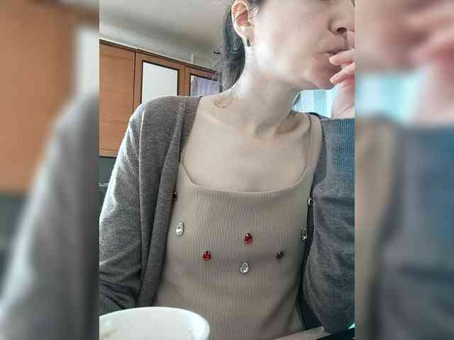 Viviennn webcam