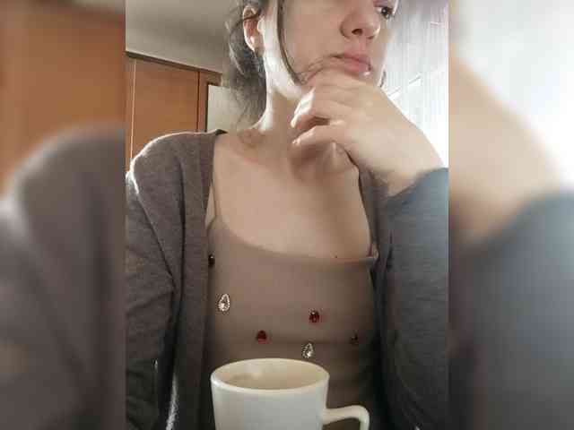 Viviennn webcam