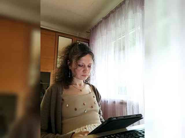 Viviennn webcam