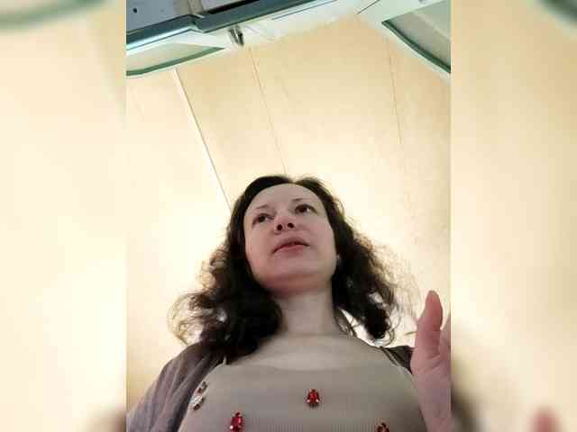 Viviennn webcam