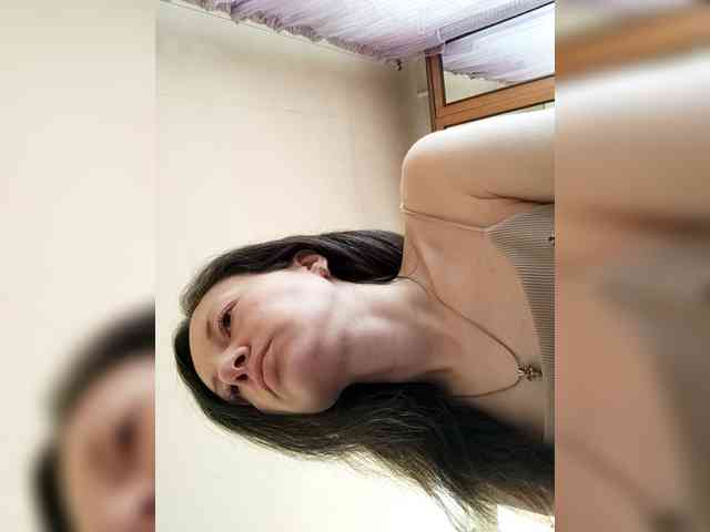 Viviennn webcam