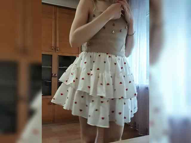 Model: Viviennn
