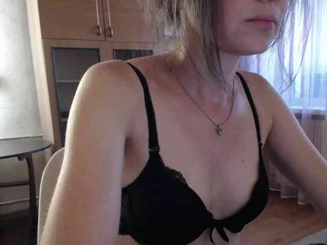 Millie webcam