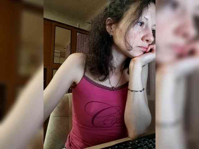 Viviennn webcam