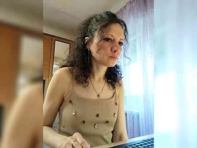 Viviennn webcam