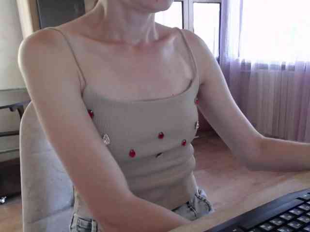 Millie webcam