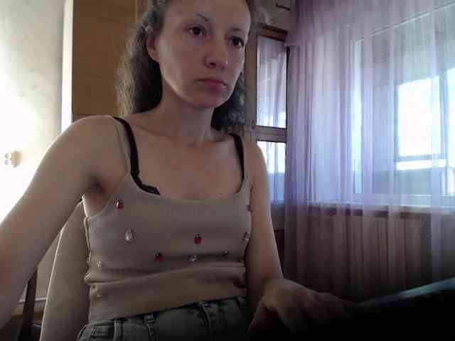 Millie webcam