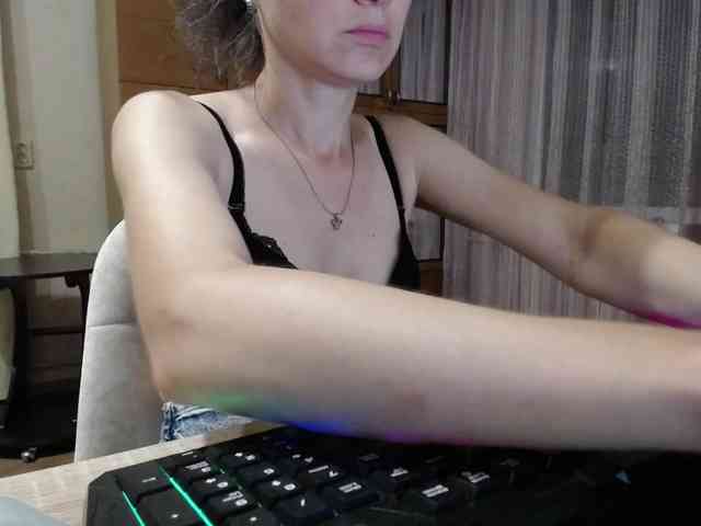 Millie webcam