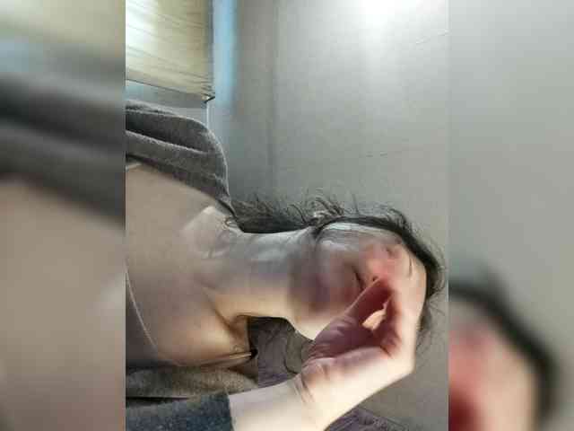 Viviennn webcam