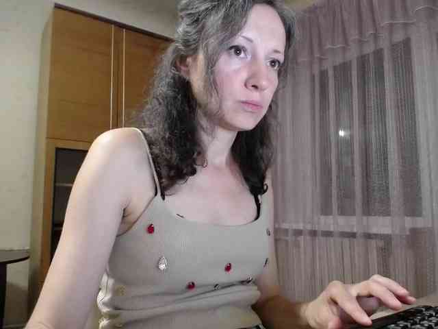 Millie webcam