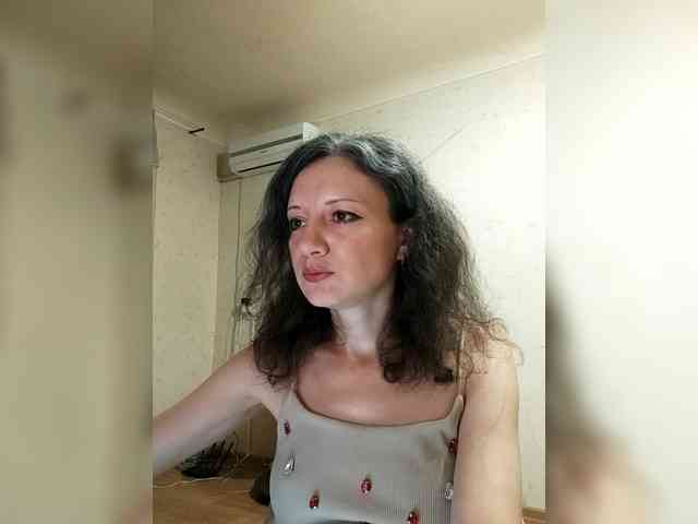 Millie webcam
