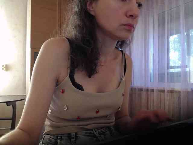 Millie webcam