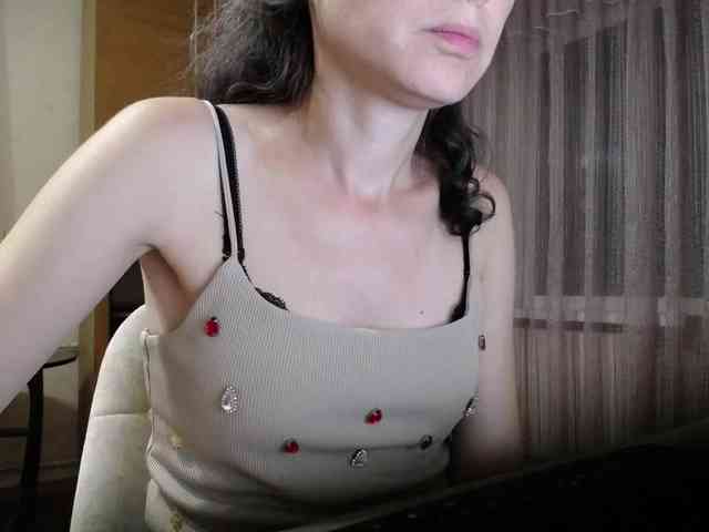 Millie webcam