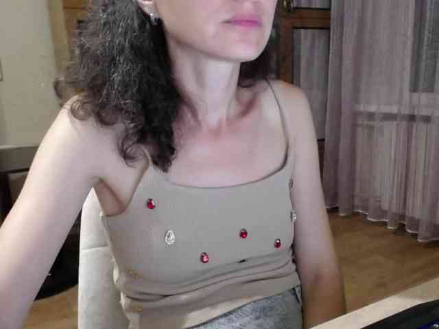Millie webcam