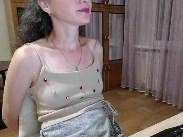 Millie webcam