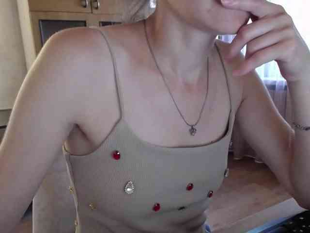 Millie webcam