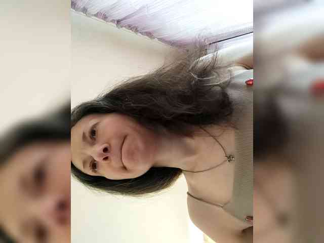 Viviennn webcam