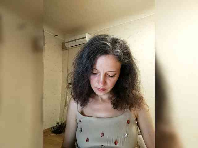 Millie webcam