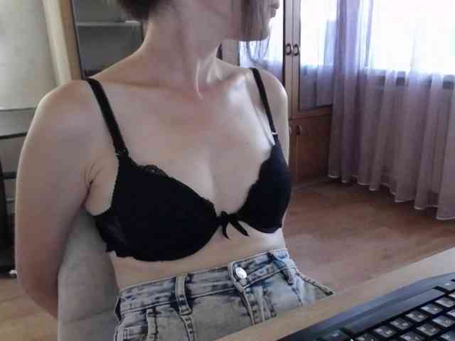 Millie webcam