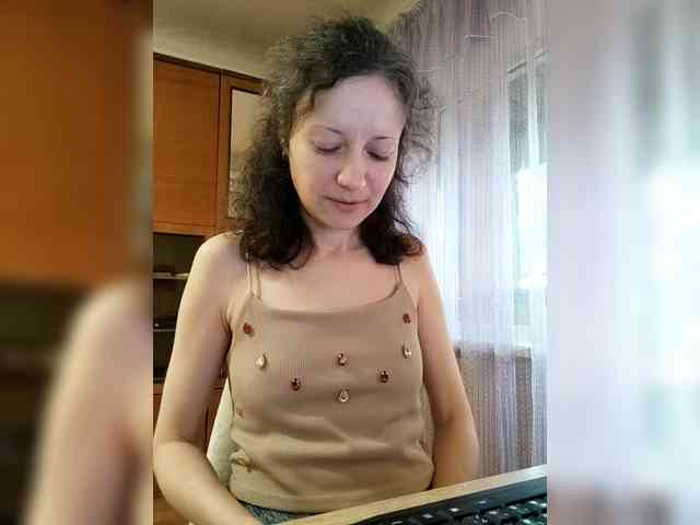 Viviennn webcam