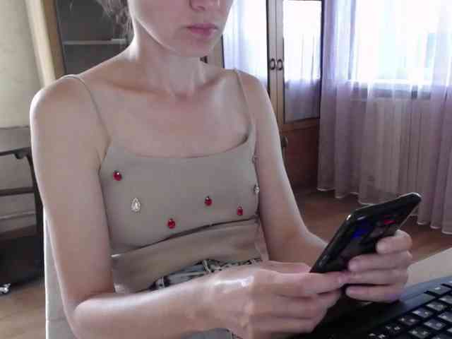 Mint-Lime Live Webcam on BongaCams
