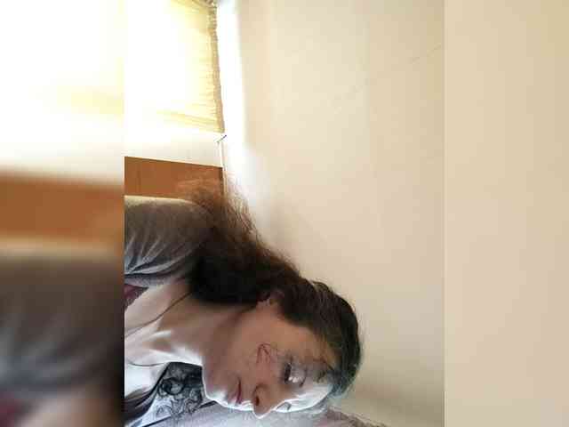 Viviennn webcam