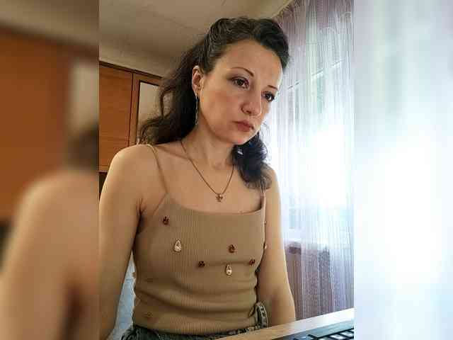 Модель: Viviennn