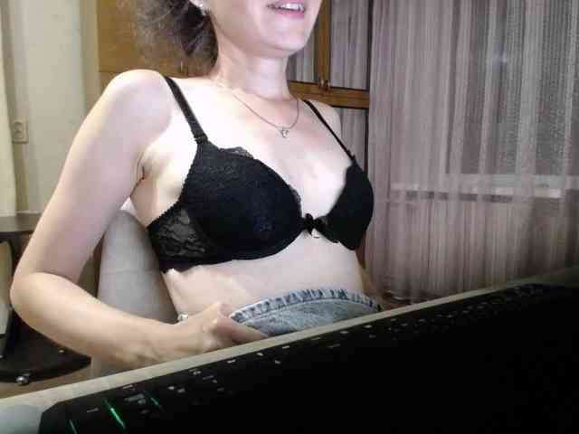 Millie webcam