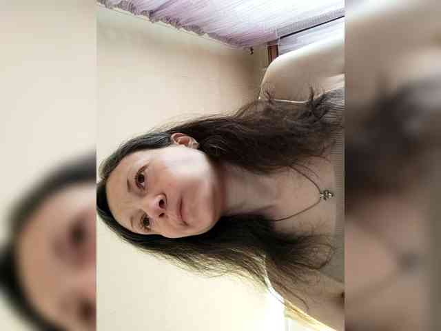 Viviennn webcam