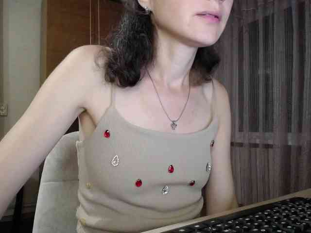 Millie webcam