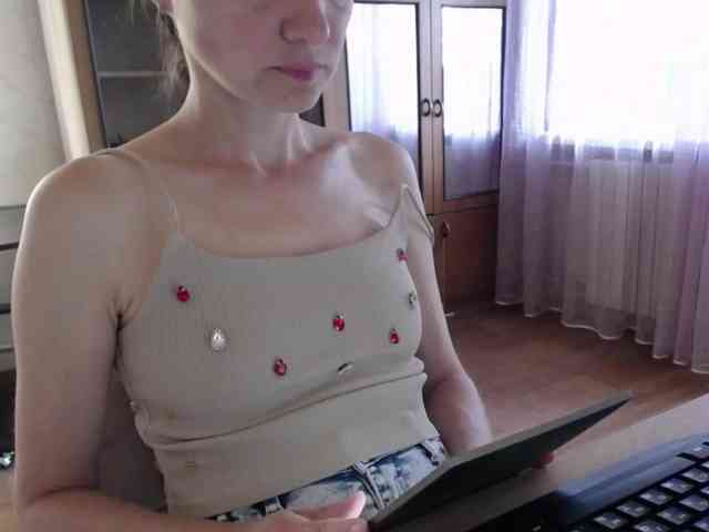 Millie webcam