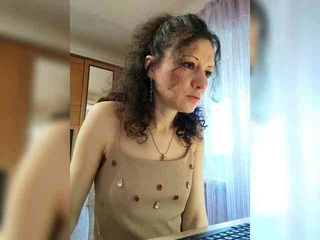 Viviennn webcam