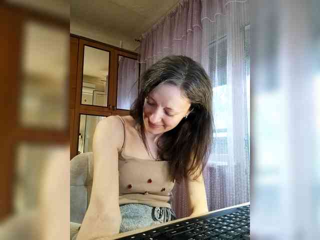 Viviennn webcam