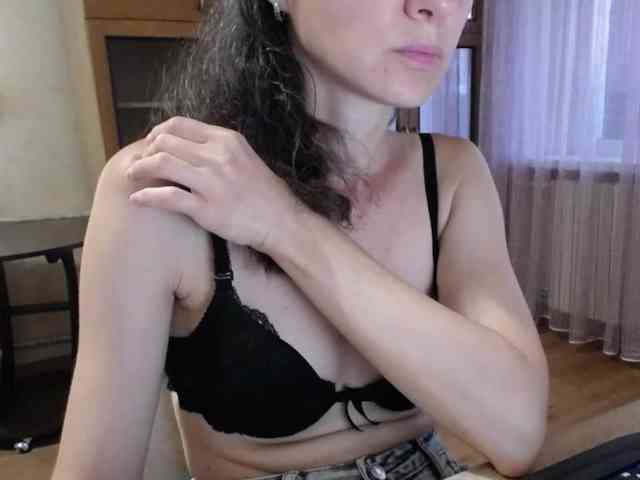 Millie webcam