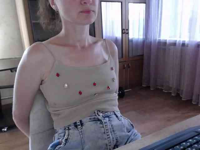 Millie webcam