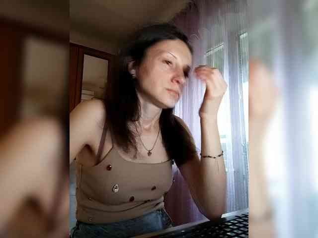 Viviennn webcam