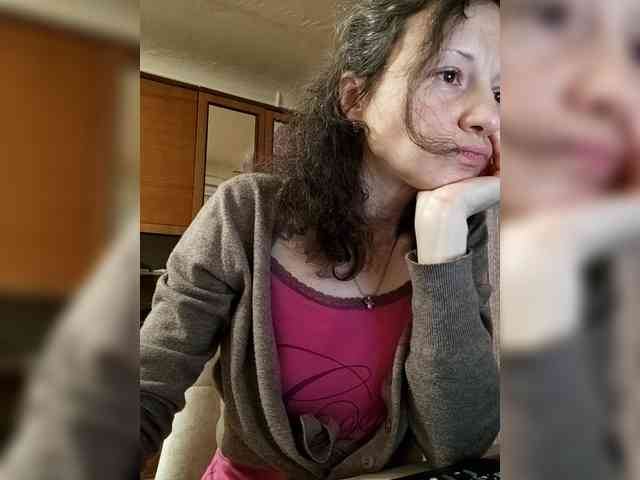 Viviennn webcam