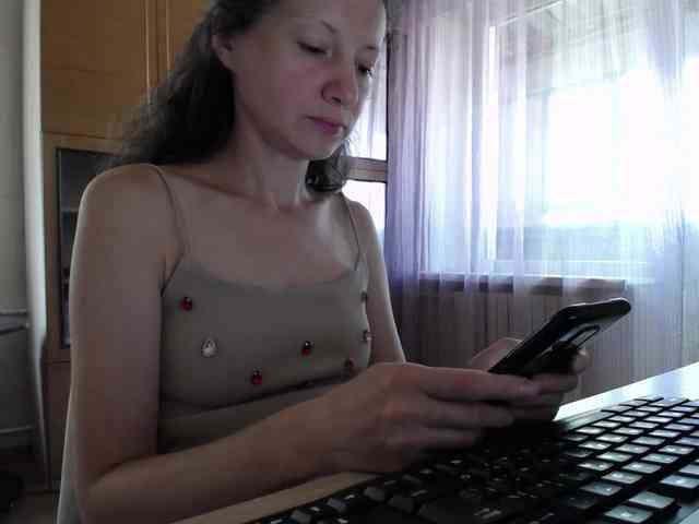 Millie webcam