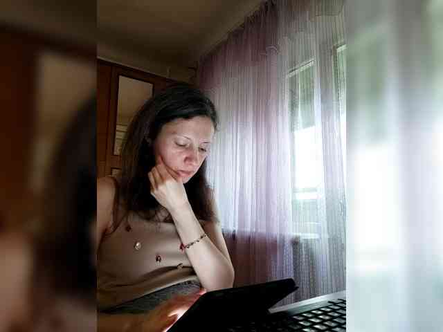 Viviennn webcam