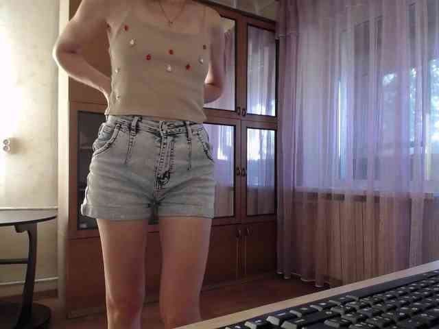Millie webcam
