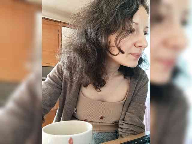 Viviennn webcam