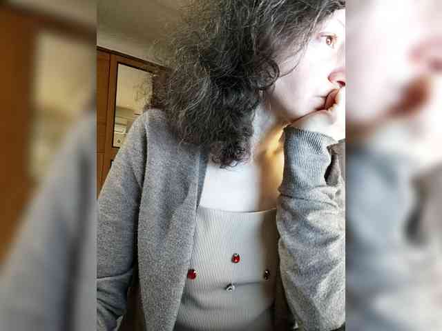 Viviennn webcam