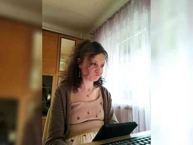 Viviennn webcam