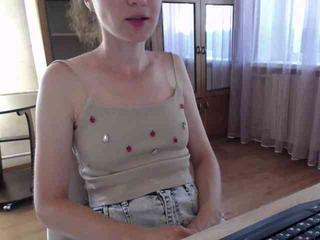 Millie webcam