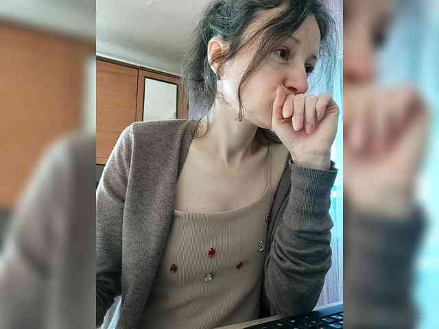 Viviennn webcam